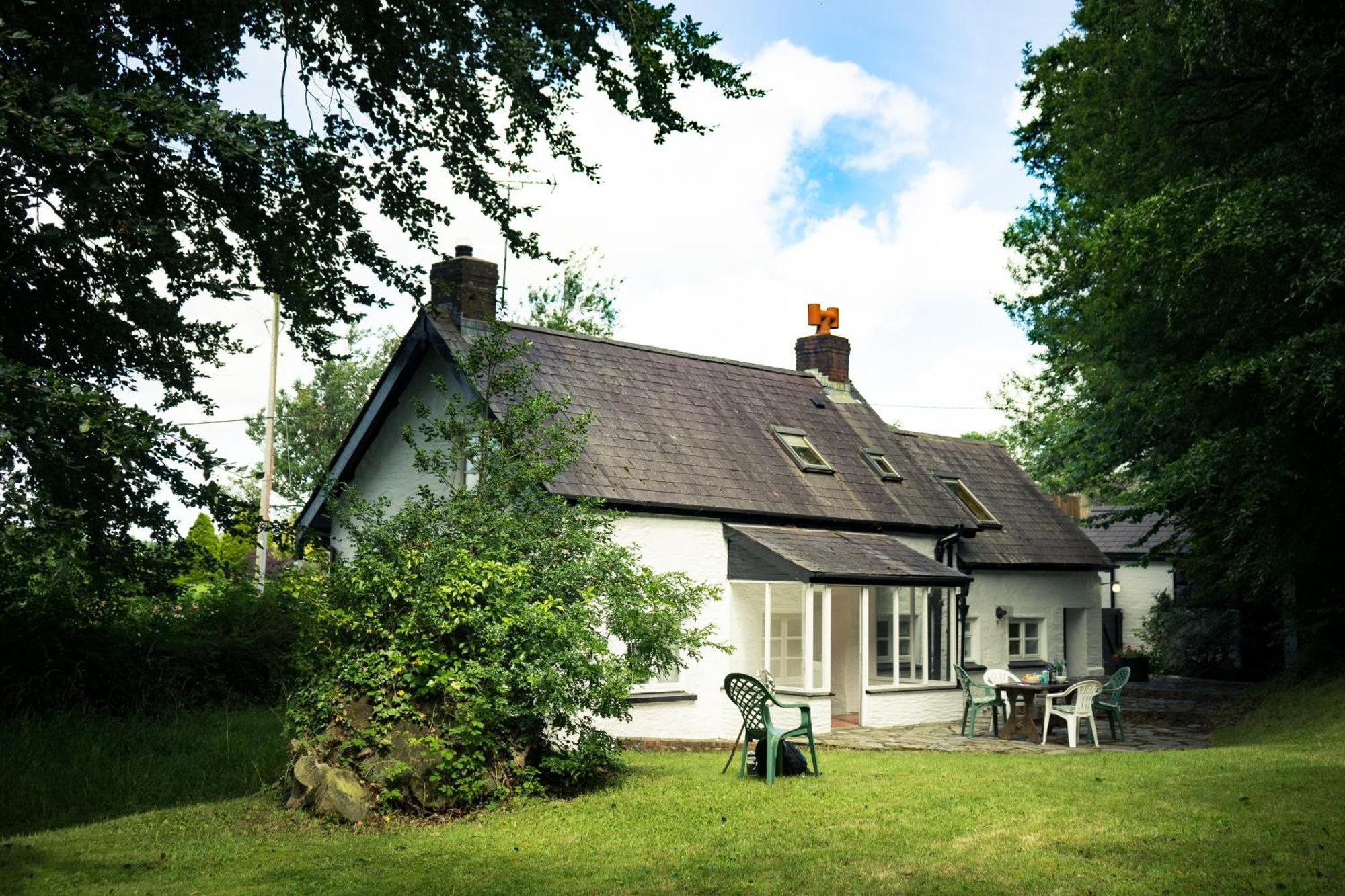 Garden Cottage Newcastle Emlyn Bagian luar foto